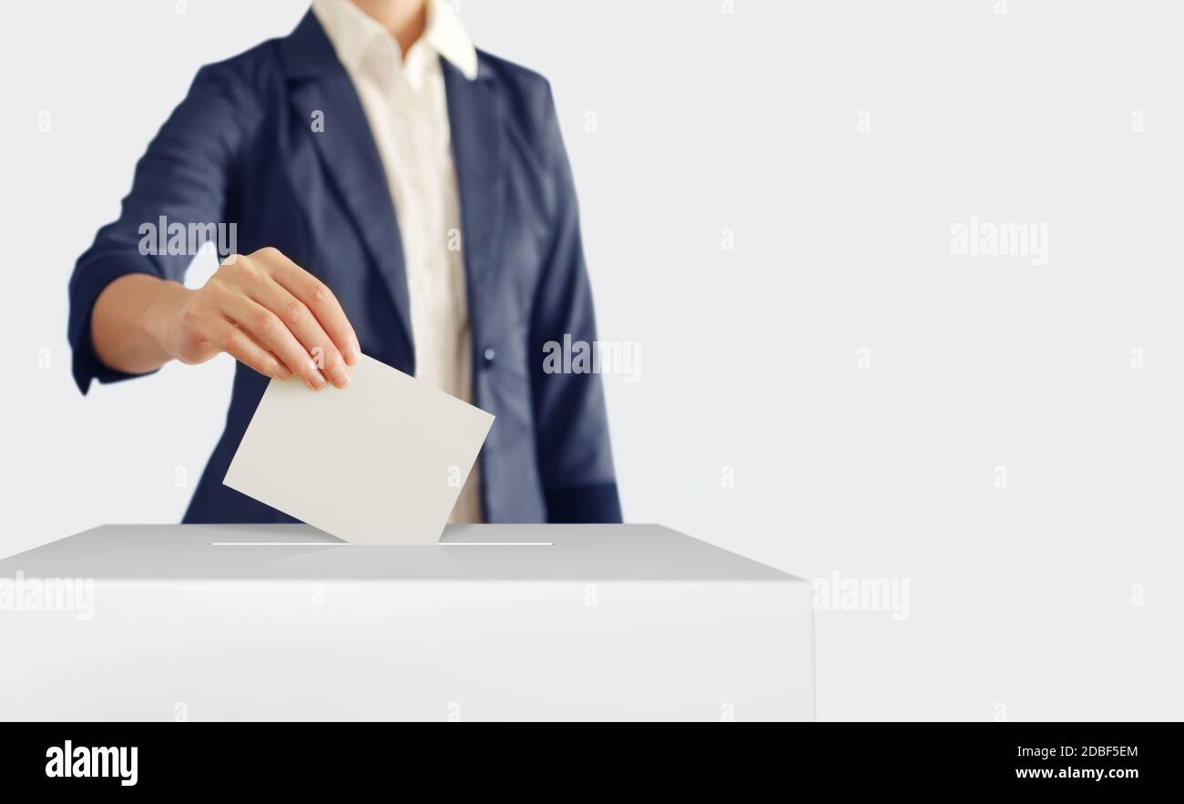 Woman voting hi-res stock photography and images - Alamy
