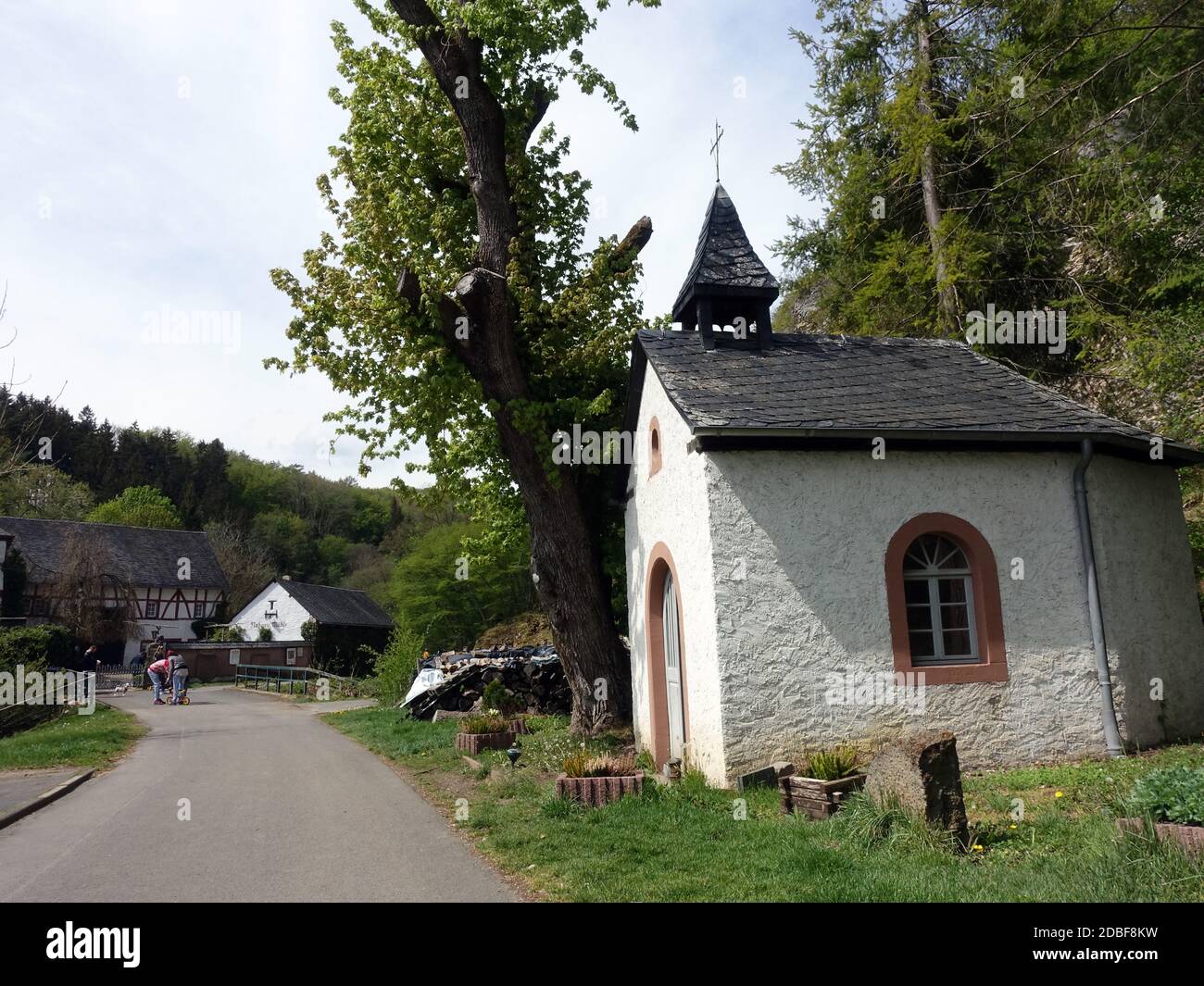 Wegekapelle an der Nohner Mühle, Üxheim, Rheinland-Pfalz, Deutschland Stock Photo