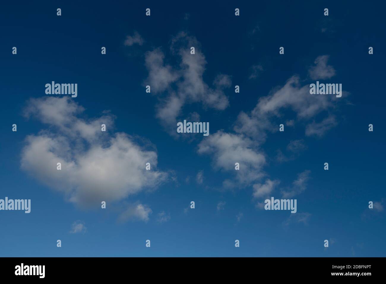 Schönwetterwolken, Wolken, blauer Himmel Stock Photo