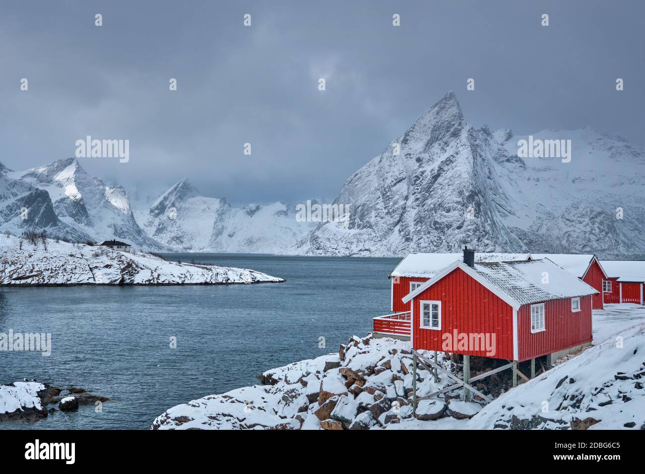 Iconic Hamnoy fishing village on Lofoten Islands, Norway with red rorbu ...