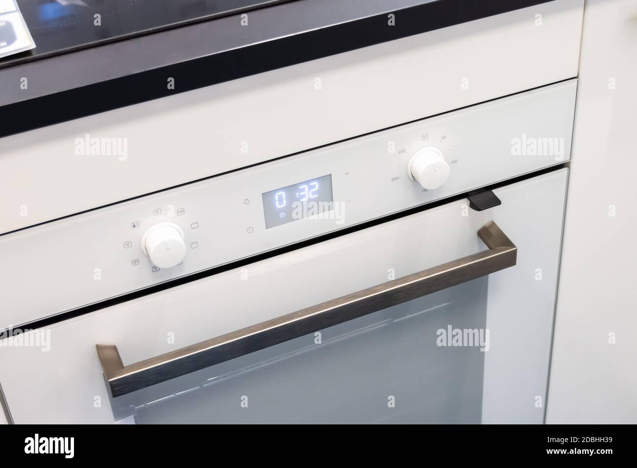 Temperature regulators burner switch on electric stoves Stock Photo Alamy