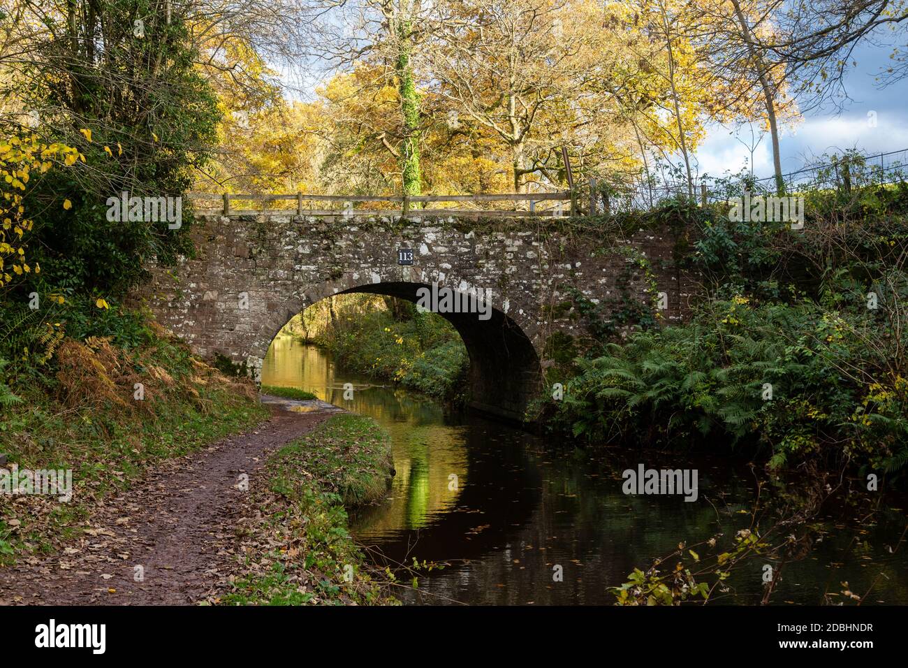 Bridge 113 on the Monmouthshire and Brecon Canal, near Gilwern, Monmouthshire, South Wales, UK Stock Photo