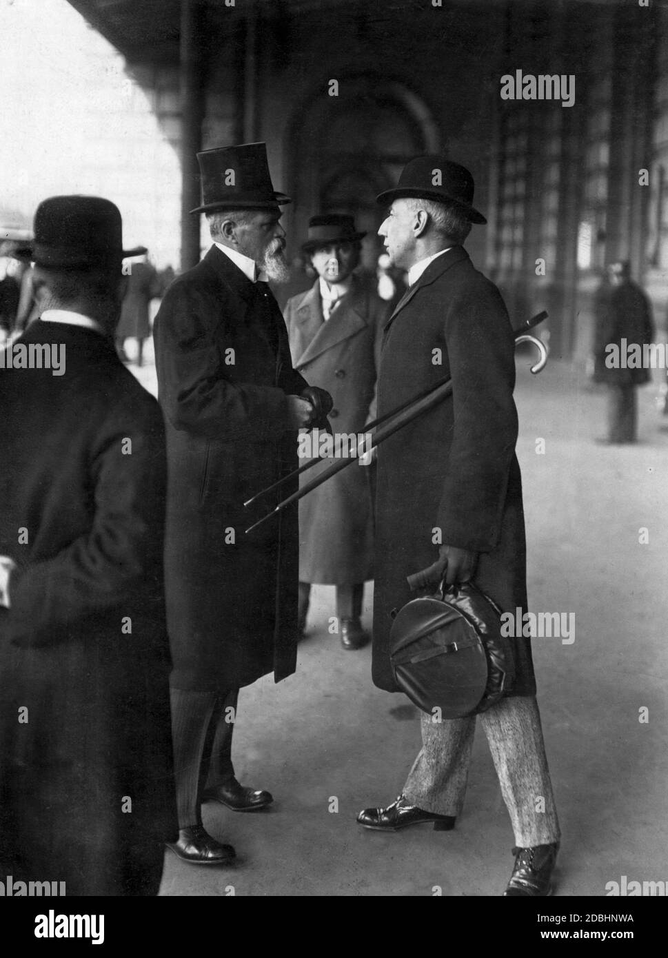 The Norwegian polar researcher Roald Amundsen on his arrival in Berlin to give lectures on his research expeditions. Stock Photo