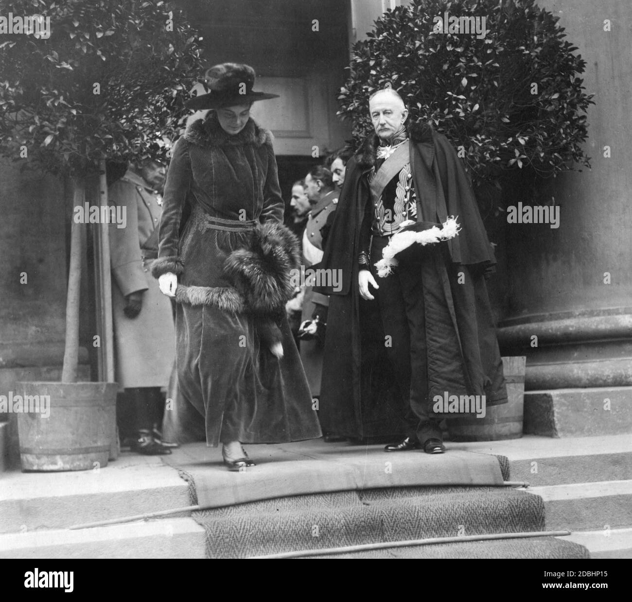 Half Cloak Hi res Stock Photography And Images Alamy Half Cloak Hi res Stock Photography And Images Alamy