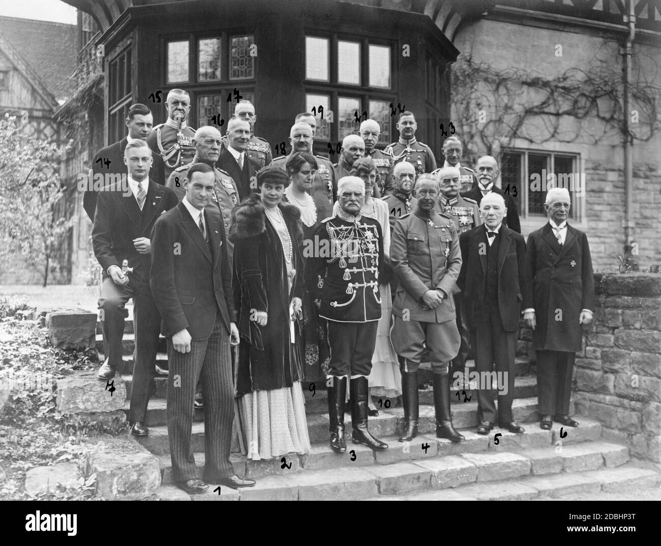 Meeting of the relatives of Crown Prince Wilhelm of Prussia and retired officers and generals from the time of the Empire at Cecilienhof Palace in Potsdam on May 6, 1932, on Wilhelm's 50th birthday. First row from left to right (No. 1-6): Prince Hubertus of Prussia, Crown Princess Cecilie of Mecklenburg, Field Marshal August von Mackensen (in the uniform of the 1. Leib-Husaren-Regiments Nr. 1), Crown Prince Wilhelm of Prussia, Colonel General von Einem and General of the Infantry Freiherr Walther von Luettwitz (both in civilian clothes). Second row from left to right (No. 7-13): Prince Stock Photo