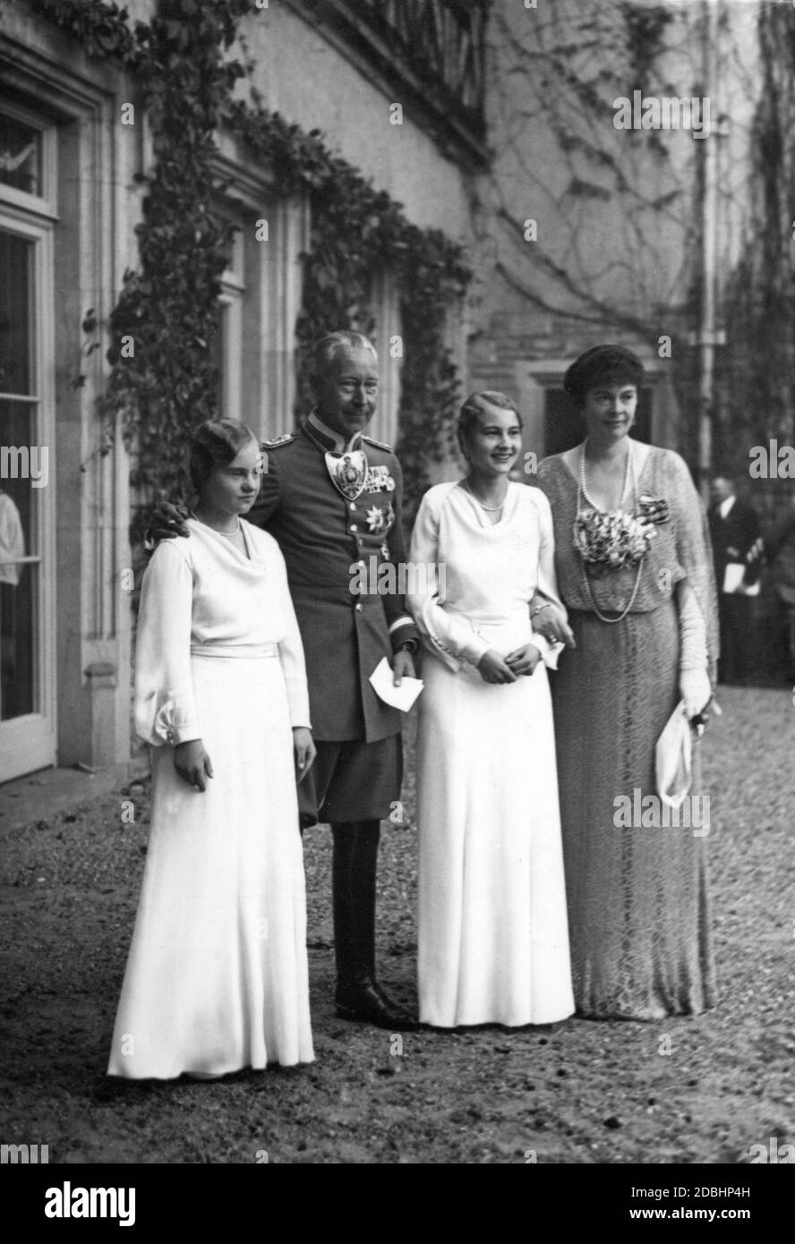 From left to right: Alexandrine of Prussia, Crown Prince Wilhelm of Prussia, Cecilie of Prussia and Cecilie of Mecklenburg at Cecilienhof Palace near Potsdam. The confirmation of the two daughters of the crown princely couple was performed by the court and cathedral preacher Doehring on the 22nd of October. Stock Photo