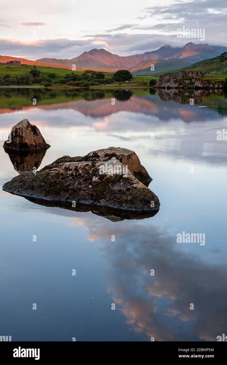 Llyn Mymbyr in the Snowdonia National Park, North Wales Stock Photo