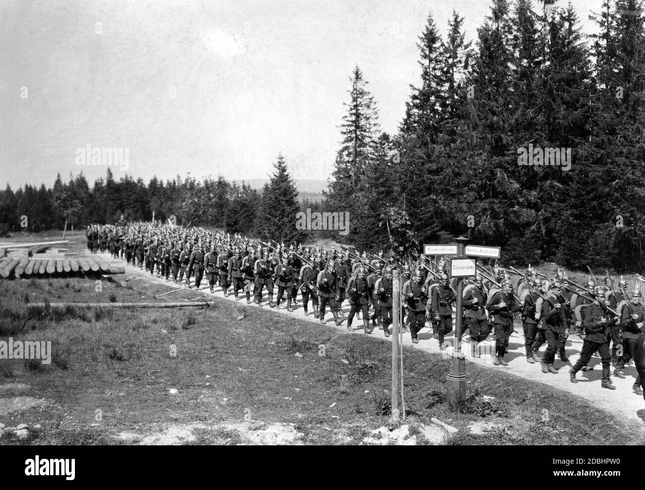 The Infantry Regiment No. 137 marching through the Alexanderschanze. Stock Photo