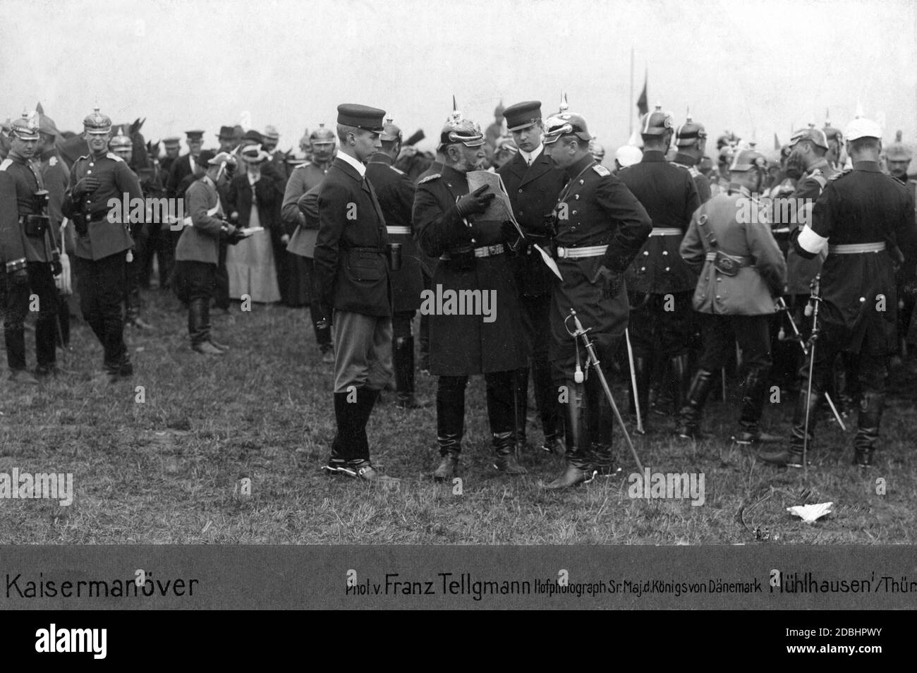 Prince Oskar (left) and Prince August Wilhelm of Prussia (right) as guests at the big manoeuvre in Altona in 1904. Stock Photo