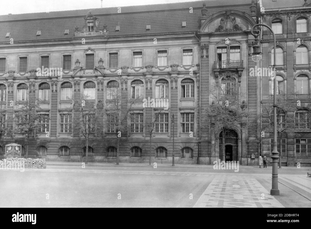 'The photograph shows the Preussische Staatsbank at Gendarmenmarkt on the corner of Jaegerstrasse in Berlin in 1930, which is now the seat of the Berlin-Brandenburg Academy of Sciences and Humanities. On the left, two posters advertise ''Spidolin AUTO OEL''.' Stock Photo