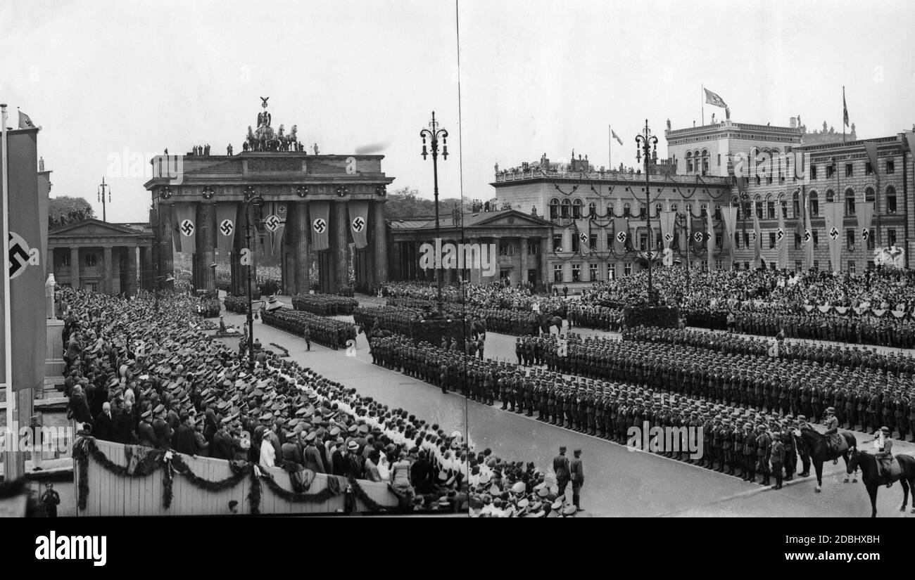 Victory parade of the Wehrmacht in Berlin after the end of hostilities in France. Stock Photo
