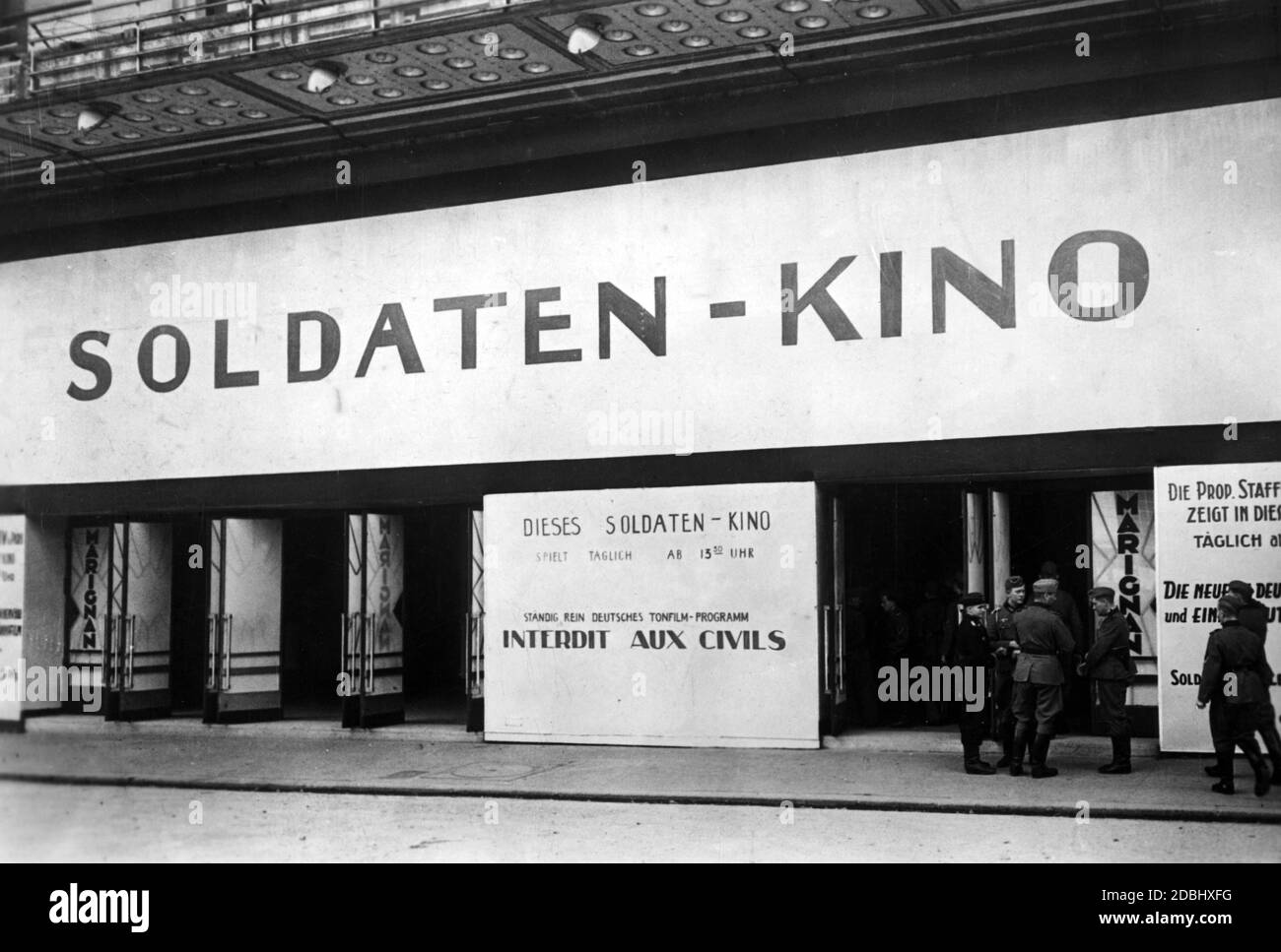 'A Soldatenkino (cinema for soldiers) in the French capital, which was intended exclusively for German soldiers. As in the German Reich, the Soldatenkinos on French territory broadcast the Wochenschau (''Weekly Review)'') and German films.' Stock Photo