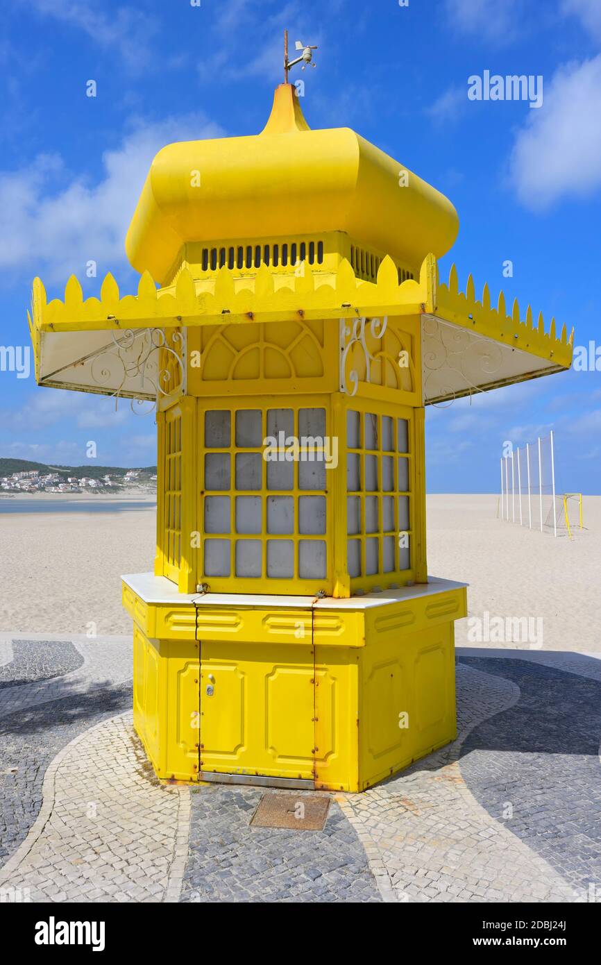 Colourful yellow kiosk, Foz de Arelho, Leiria district, Portugal, Europe Stock Photo