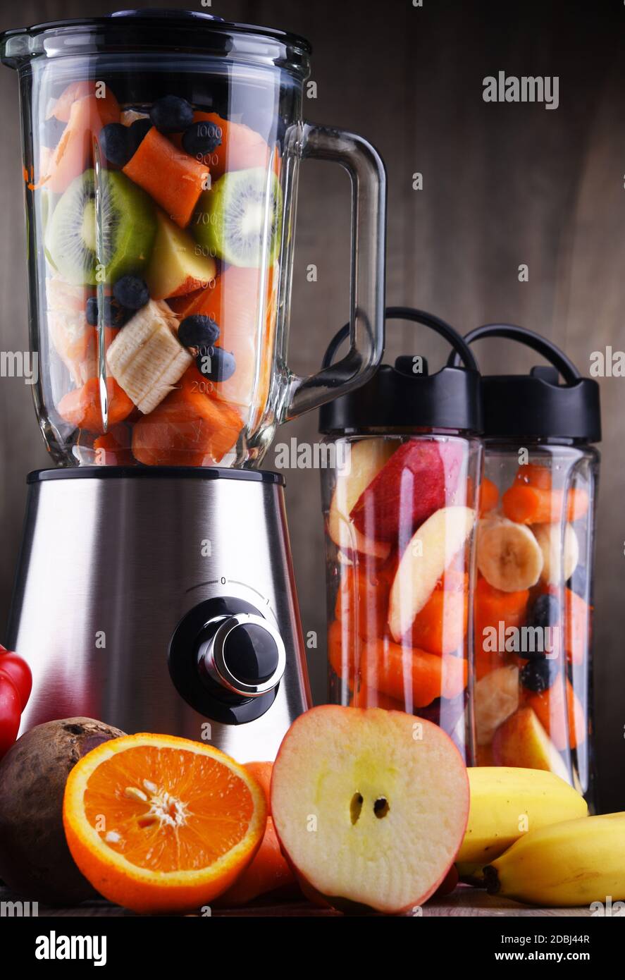 Blender for shakes, smoothies, food prep, and frozen blending