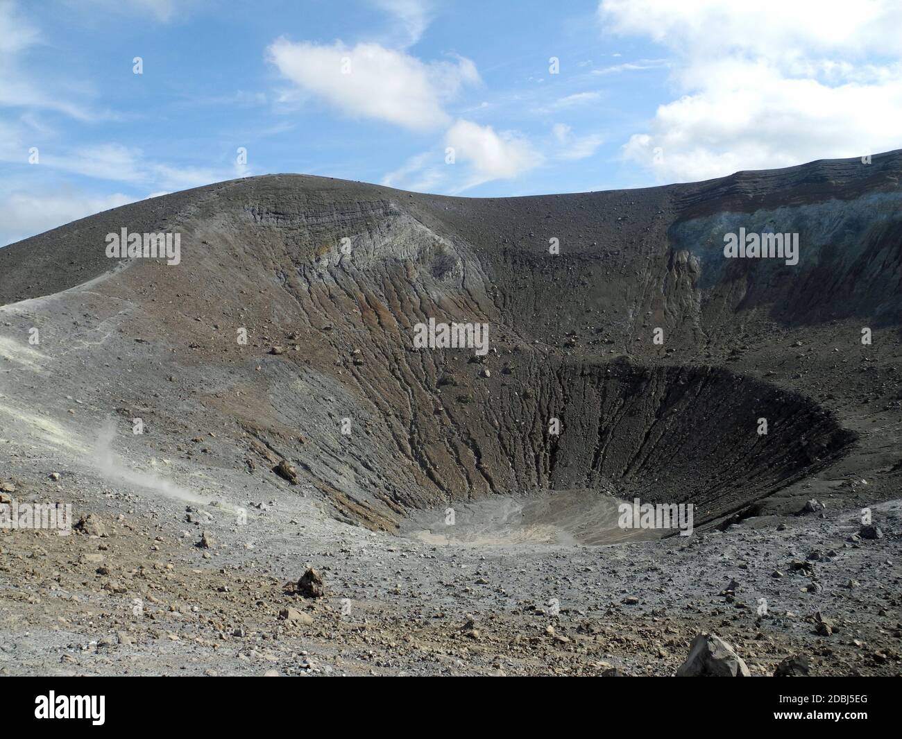 Vulkankrater auf Vulcano Stock Photo