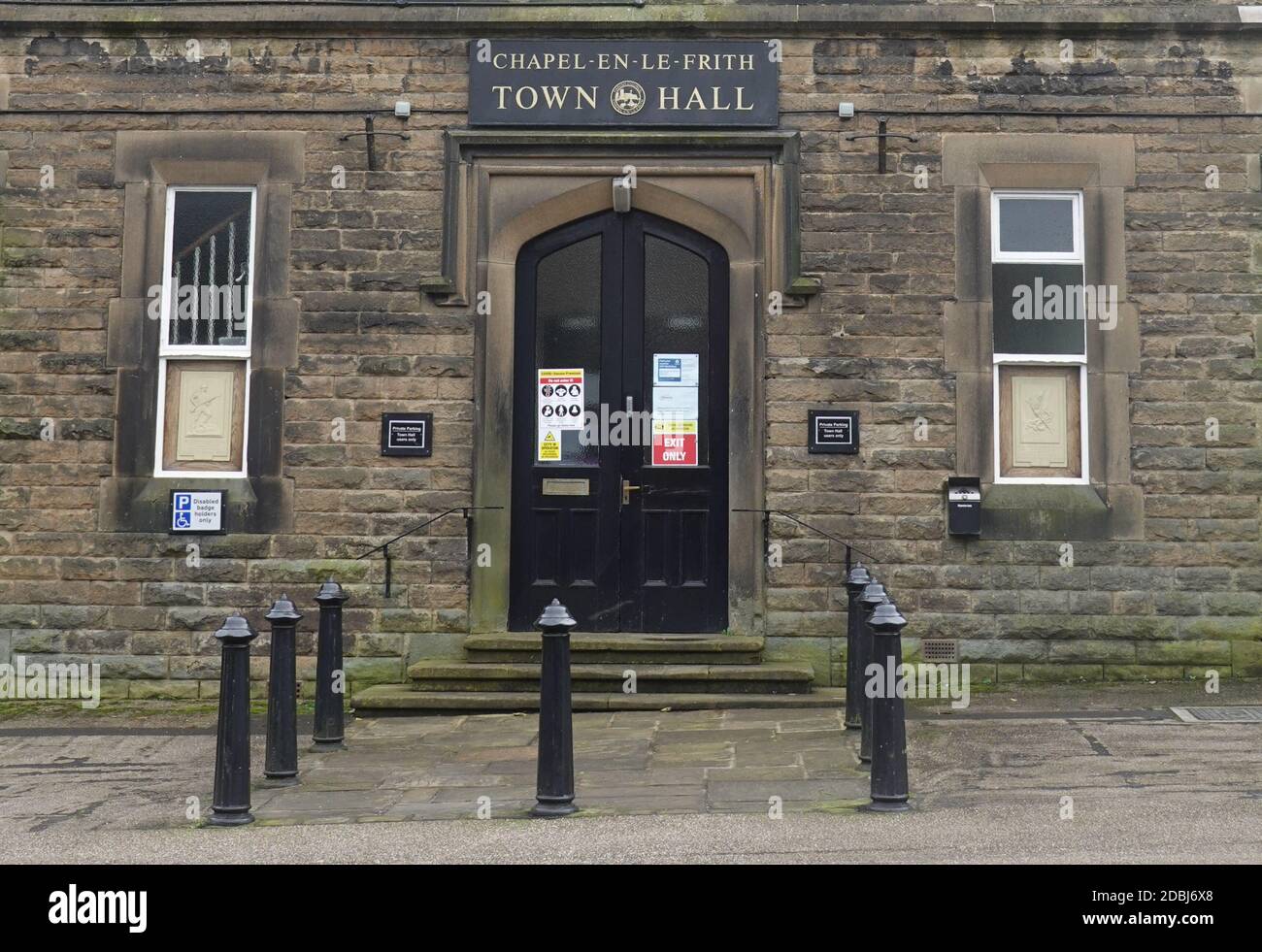 The town hall in Chapel en le Frith, Derbyshire Stock Photo Alamy