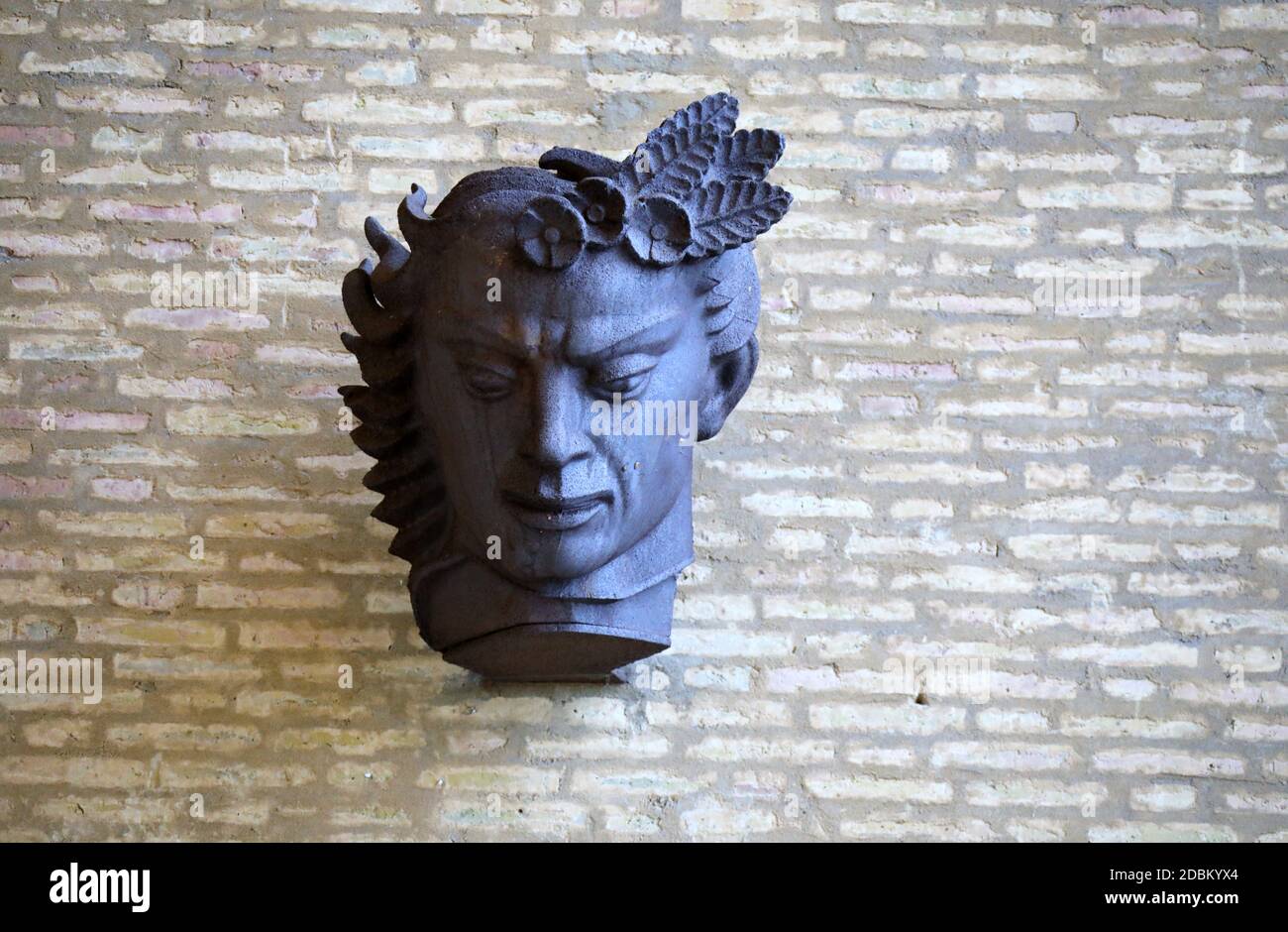 Sculpture on the Gothenburg Museum of Art at Gotaplatsen in the city