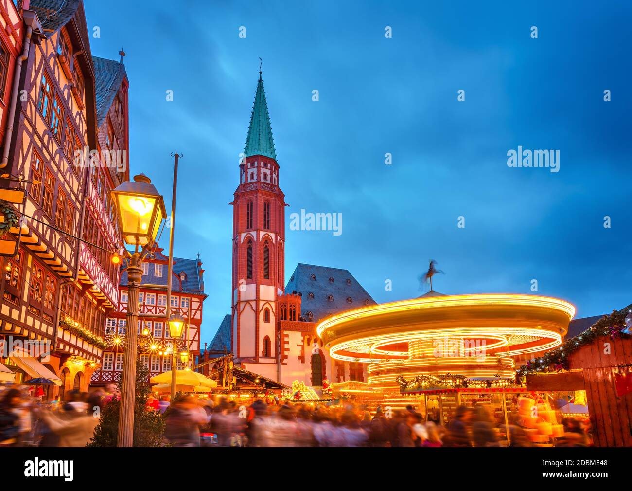 Traditional christmas market in Frankfurt, Germany Stock Photo Alamy