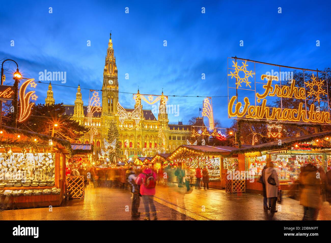 Traditional christmas market in Vienna, Austria Stock Photo - Alamy