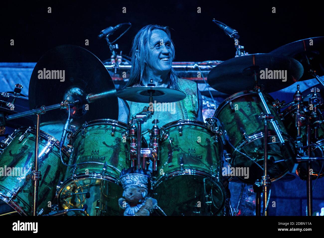 Nicko Mcbrain Solo Drums Skachat – Telegraph