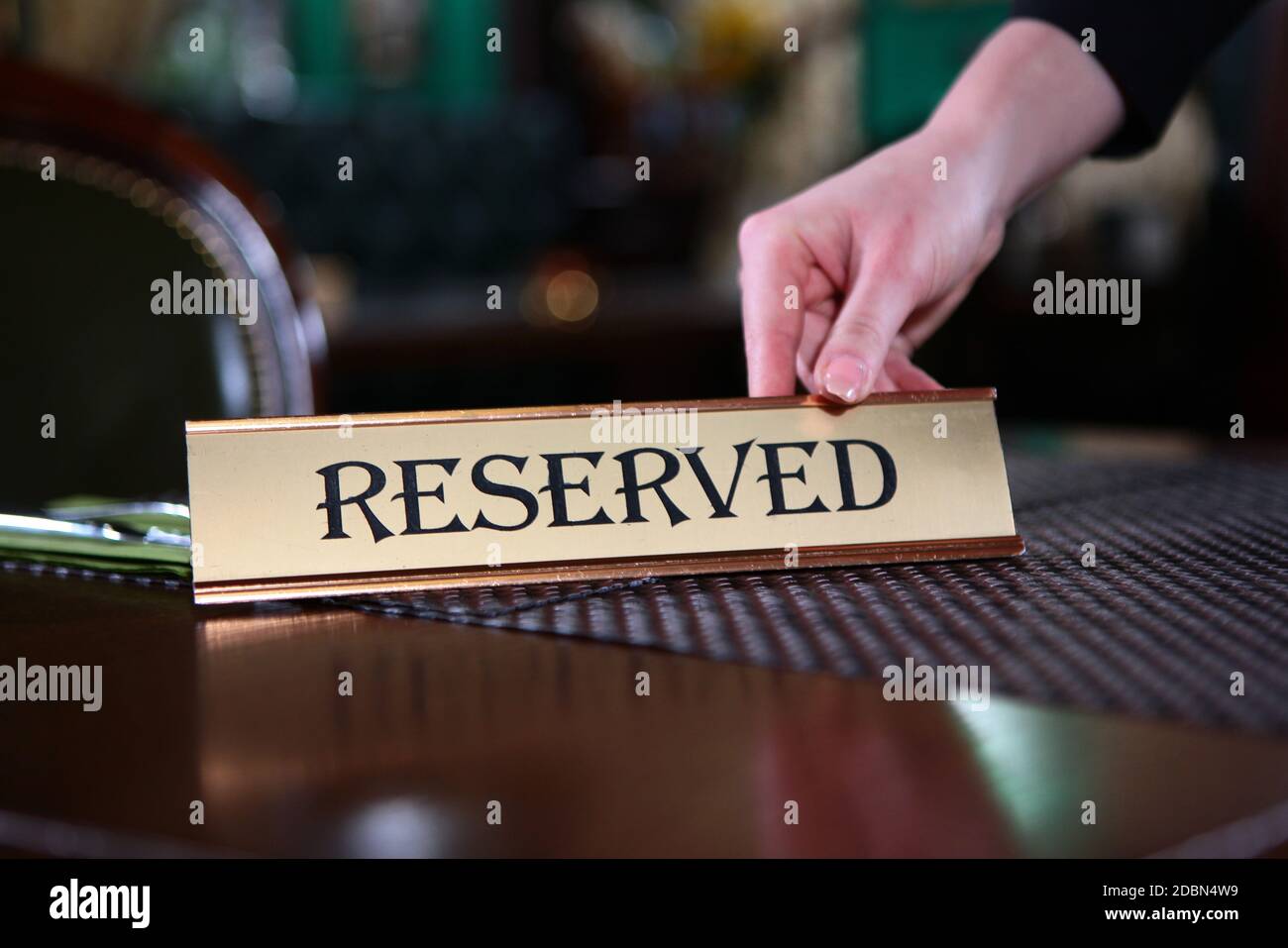 Table service only sign hires stock photography and images Alamy