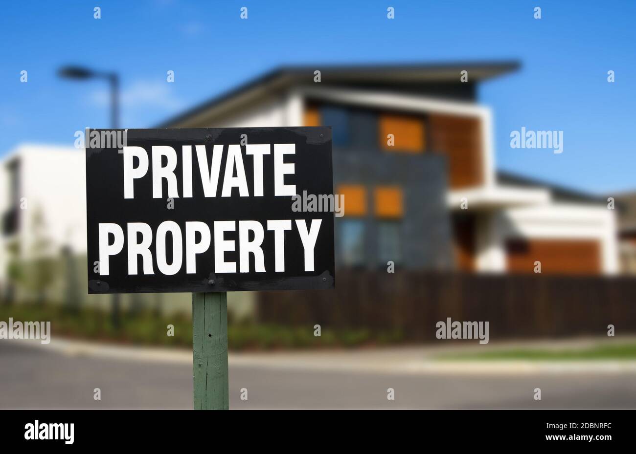 Private property. Табличка private property. The right to private property. Private property картинки. Знак частная собственность.
