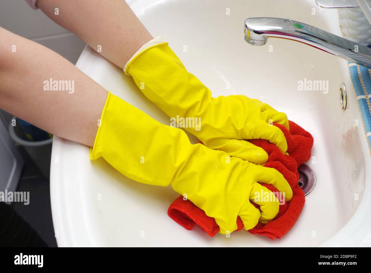 washing at the home sink Stock Photo - Alamy