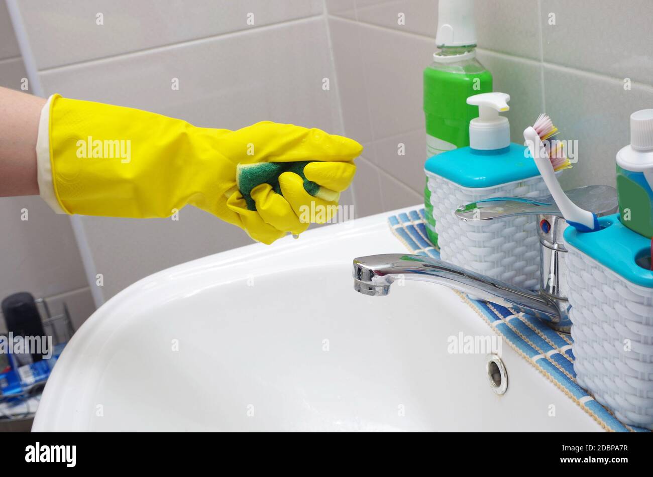 washing at the home sink Stock Photo - Alamy