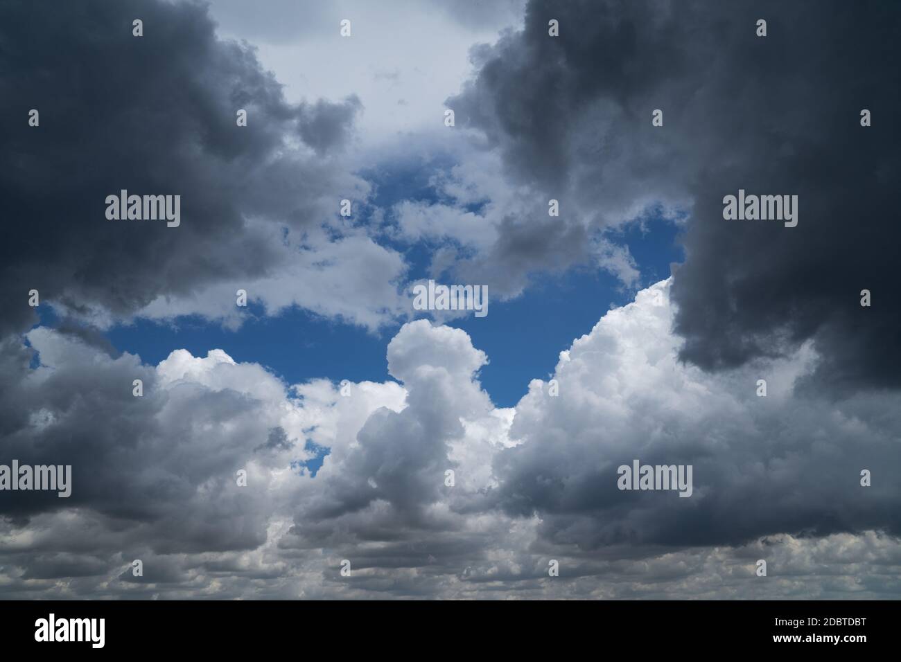 Dramatic Sky With Dark Storm Clouds, rain will come Stock Photo - Alamy