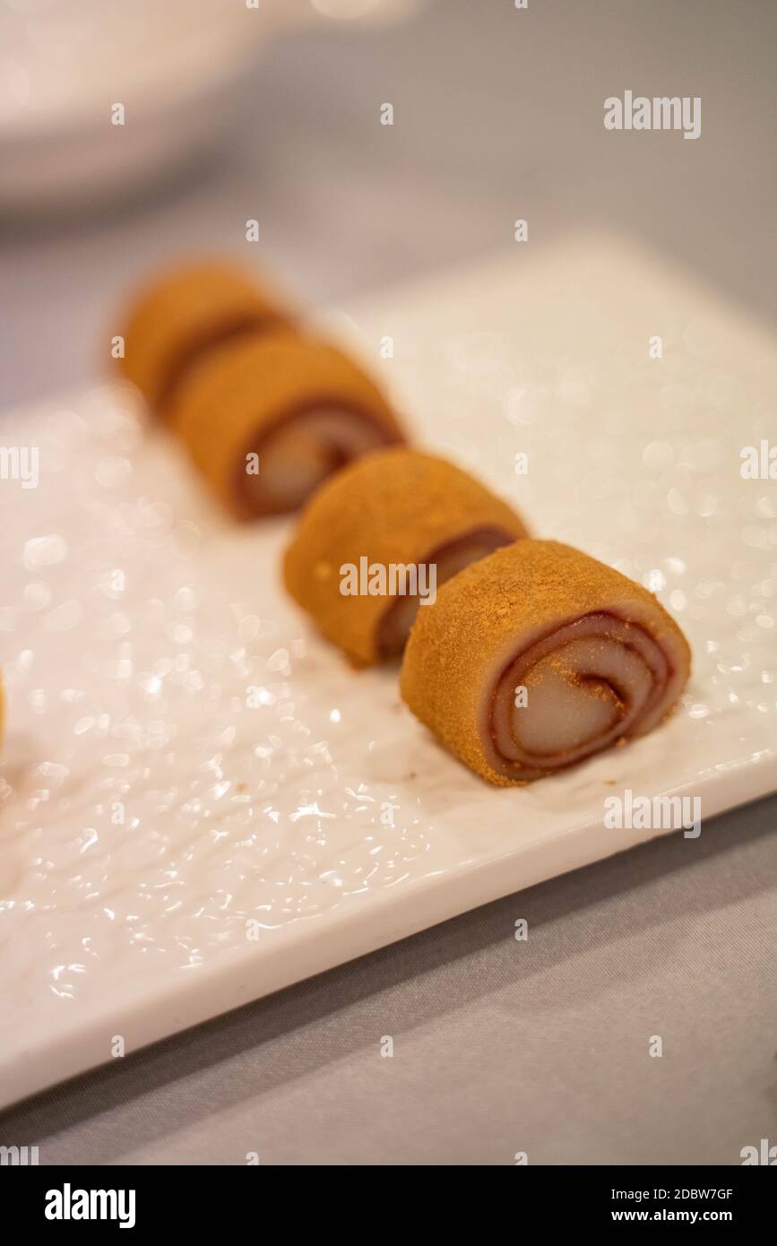 Beijing sweet pea pudding, traditional Chinese snack Stock Photo Alamy