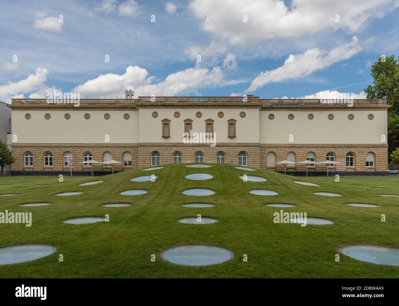 backside with garden of the Staedel Museum, art museum in Frankfurt am Main Stock Photo Alamy backside with garden of the Staedel Museum, art museum in Frankfurt am Main Stock Photo Alamy