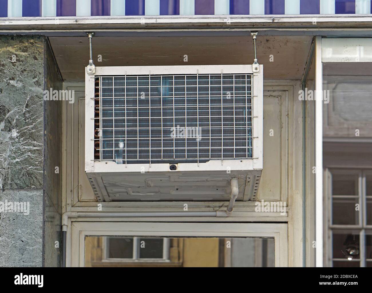 air conditioning unit above door