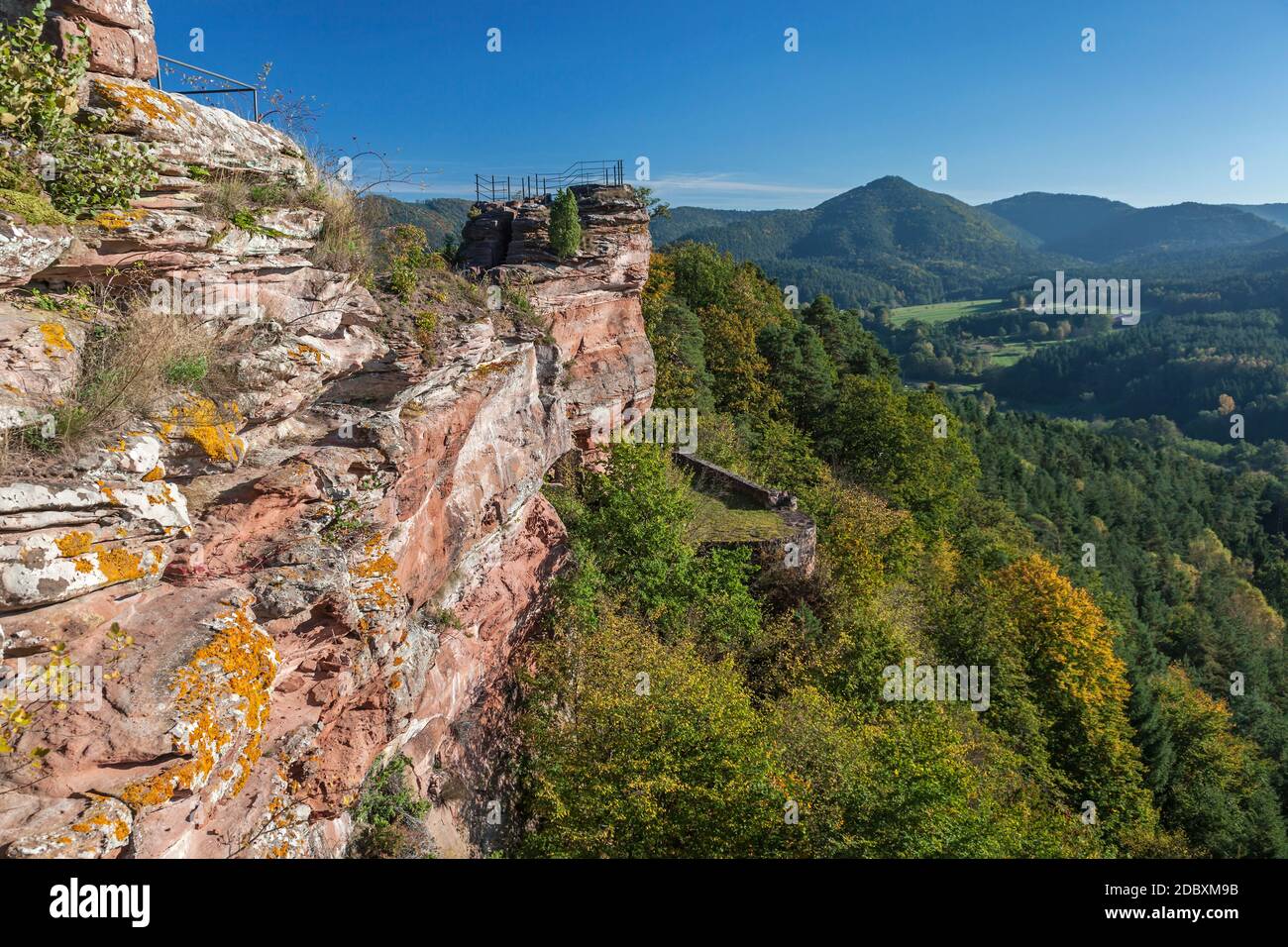 geography / travel, Germany, Rhineland-Palatinate, Dahn, castle ruin Tanstein the Dahner Burgengruppe, Additional-Rights-Clearance-Info-Not-Available Stock Photo