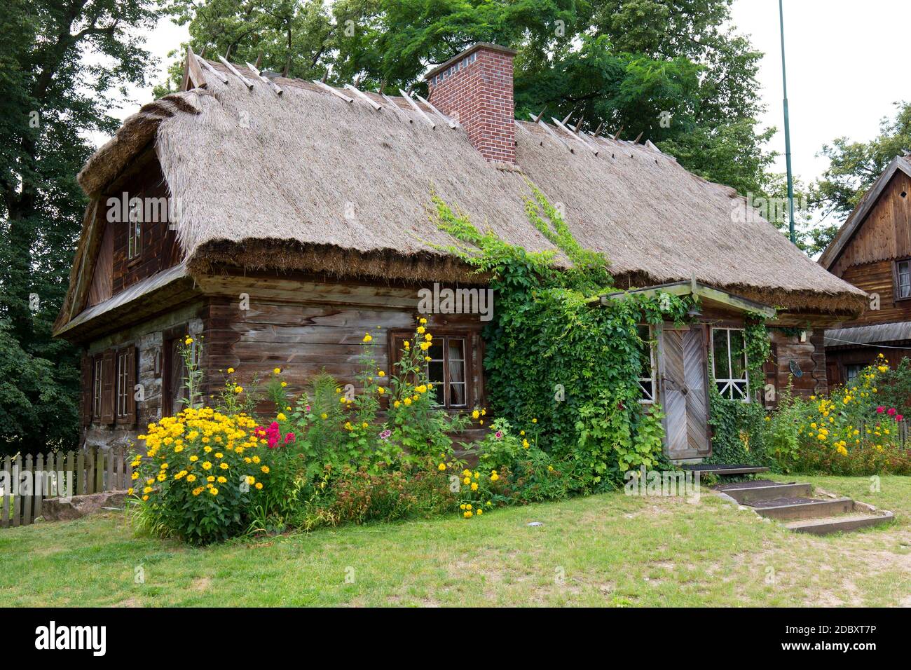 Old house in a rural scenery Stock Photo - Alamy