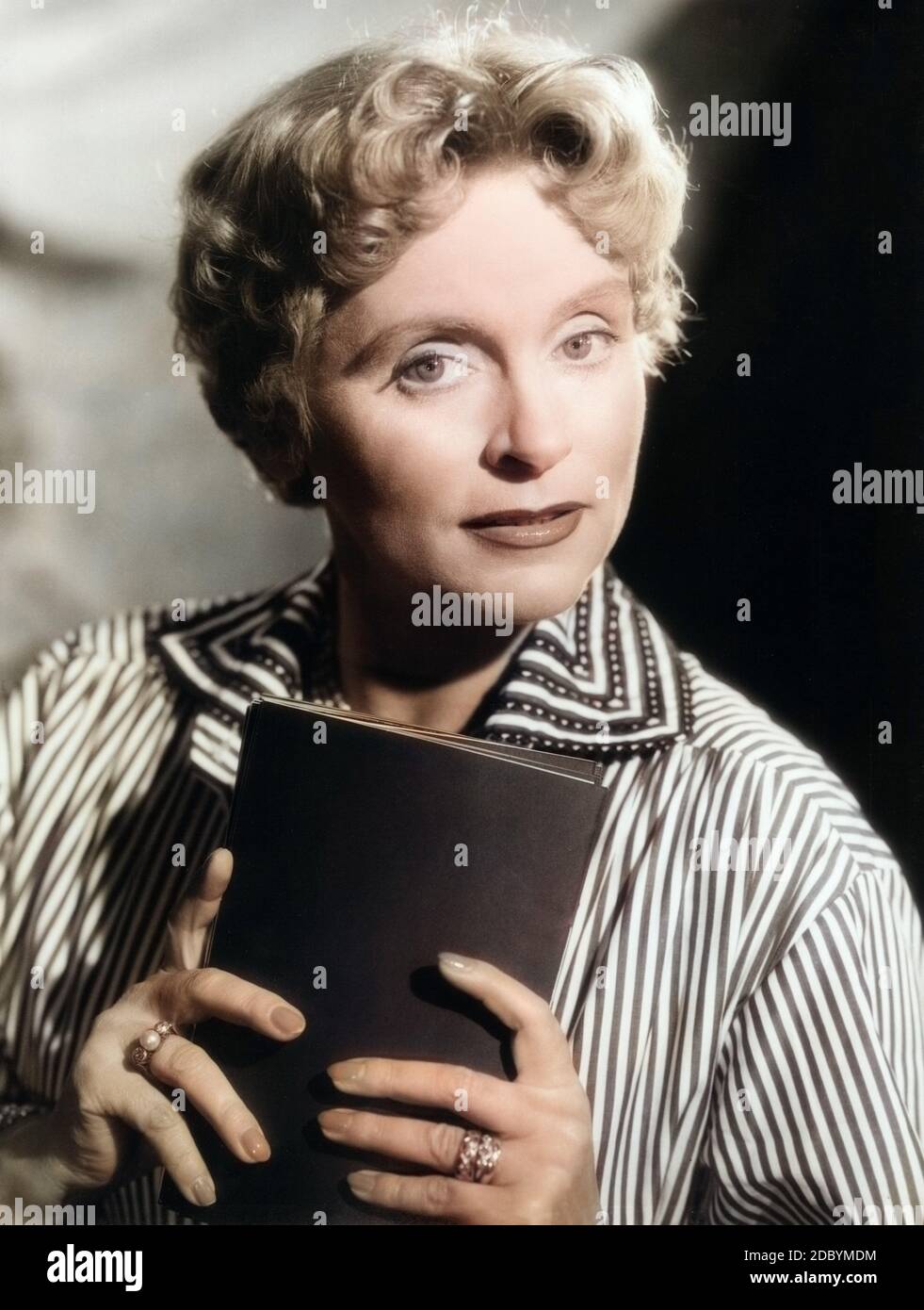 Luise Ullrich sterreichische Schauspielerin Deutschland Mitte 1950er Luise Ullrich sterreichische Schauspielerin Deutschland Mitte 1950er