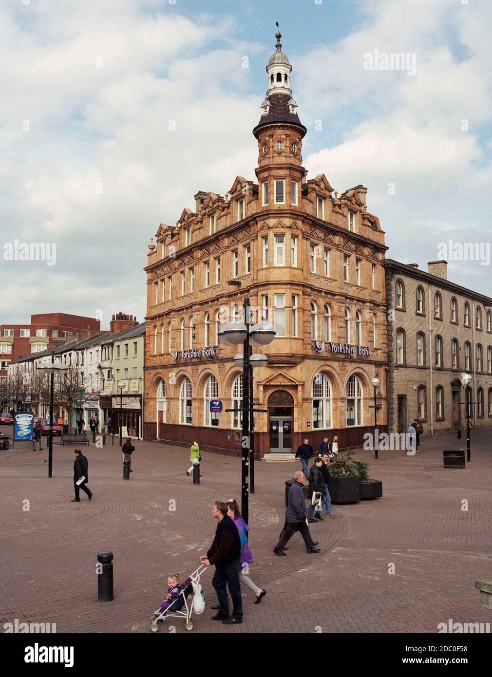 1997, Yorkshire Bank Building on High Street Hull, Northern England, Uk