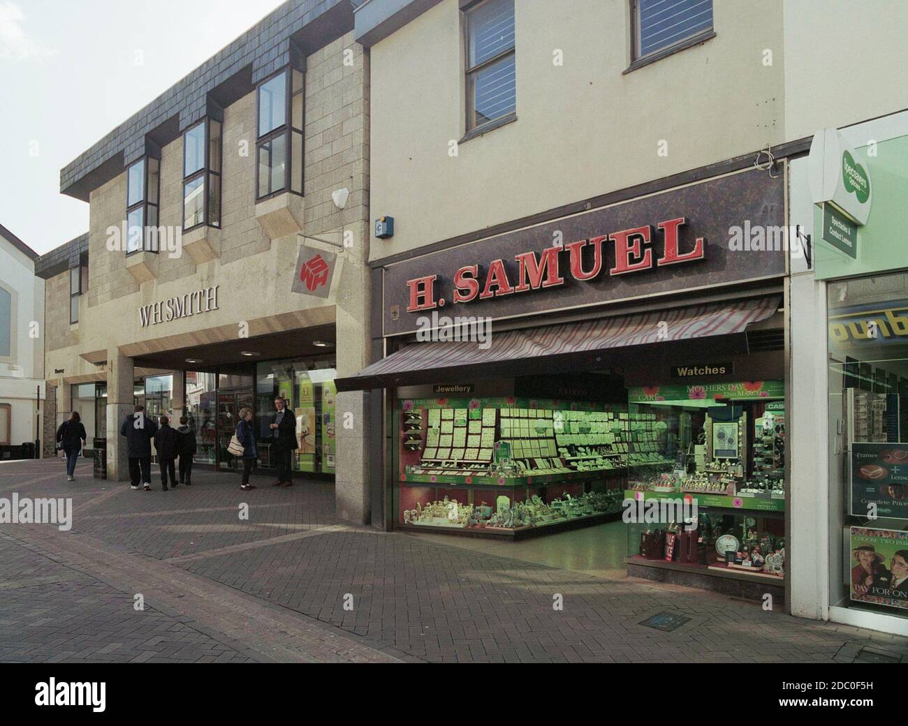 1998 High Street St Austell Cornwall South West England UK Stock 1998-high-street-st-austell-cornwall-south-west-england-uk-stock