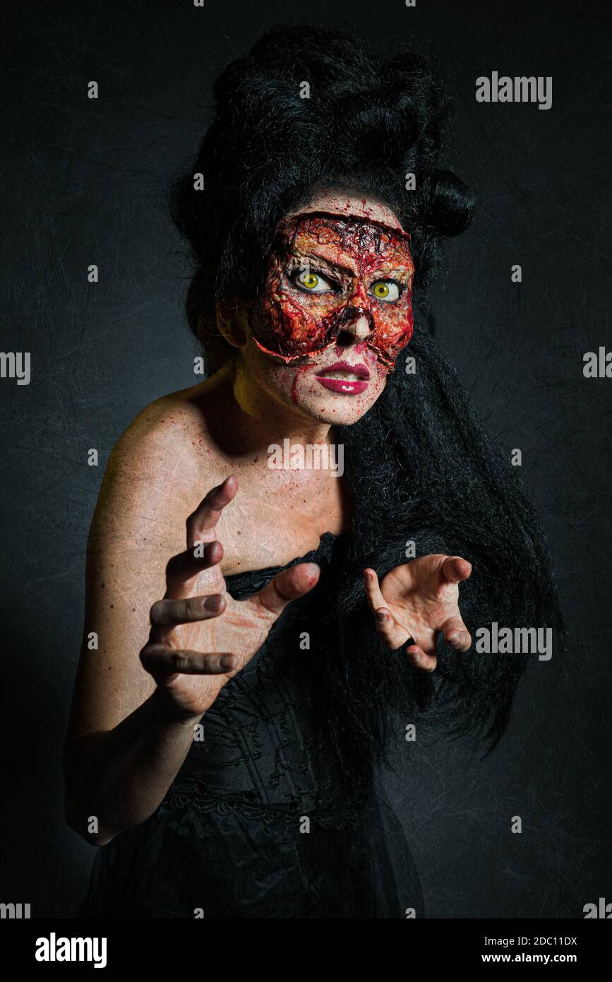 Woman Without A Face High Resolution Stock Photography and Images - Alamy