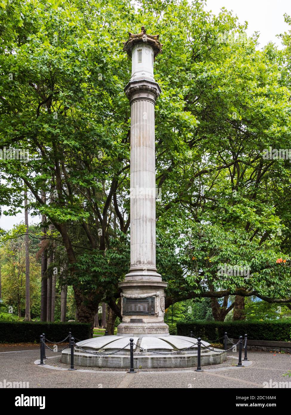 Japanese Canadian War Memorial (1920) in Stanley Park, Vancouver, was erected to commemorate Japanese Canadians who fought and died in World War I. Stock Photo