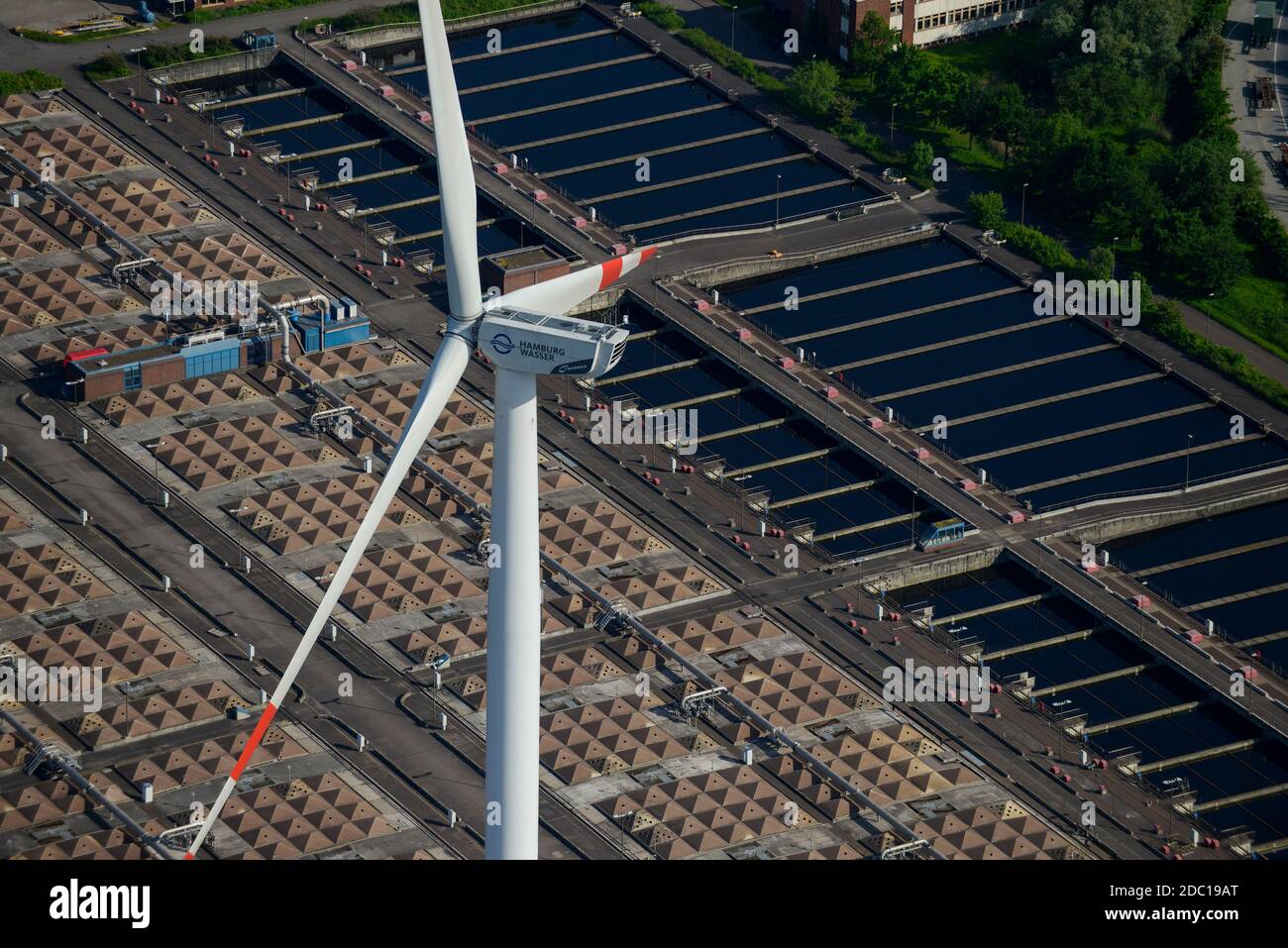 GERMANY Hamburg, windturbine at water treatment plant of Hamburg Water / DEUTSCHLAND, Hamburg, Nordex Windraeder des staedtischen Energieversorger Hamburg Energie auf dem Gelaende des Klaerwerk Dradenau von Hamburg Wasser Stock Photo