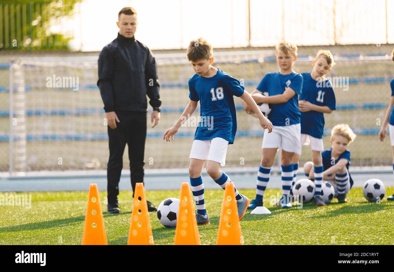 Training session school teacher hi-res stock photography and images - Alamy