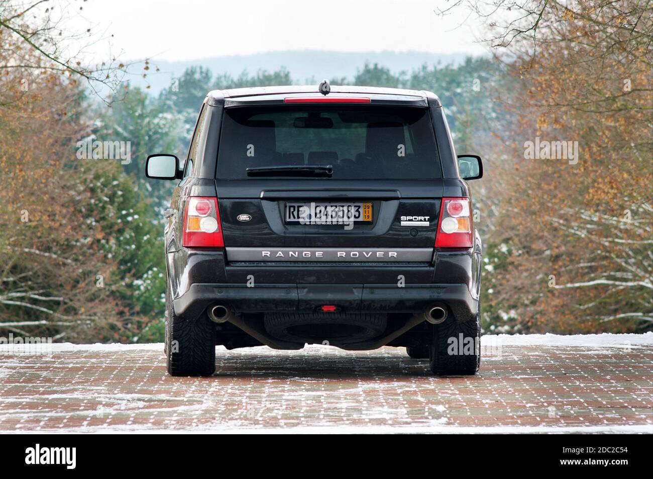 Grodno Belarus December 2012 Land Rover Range Rover Sport V8