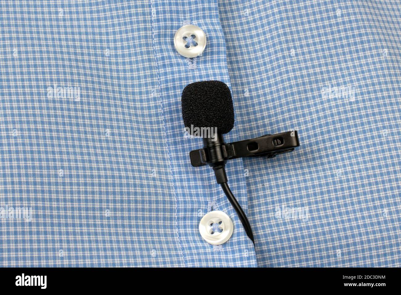 Dichte Stange Geburtsort microphone clip on shirt Tempo Mühe Vertrauen