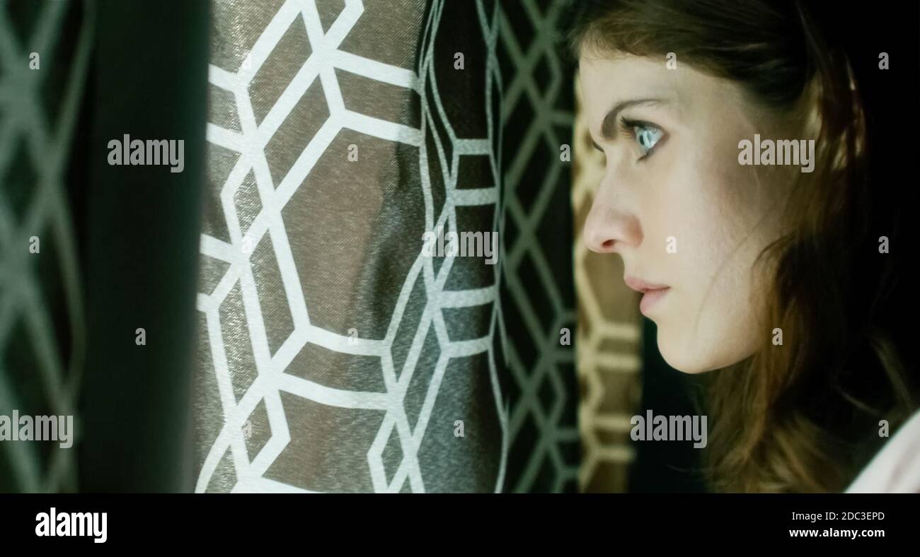 Usa Alexandra Daddario In A Scene From C Stx Films New Movie Songbird Plot In 22 A Pandemic Ravages The World And Its Cities Centering On A Handful Of People As