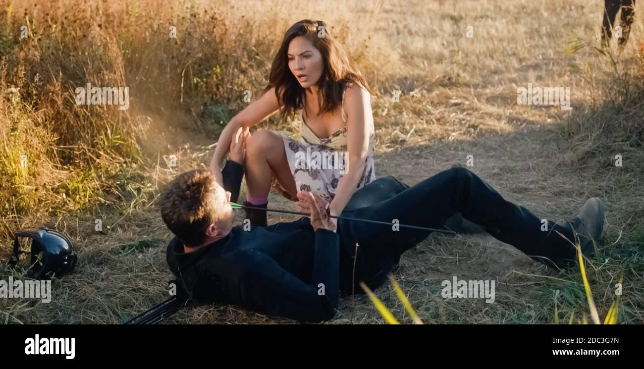 USA. Josh Duhamel and Olivia Munn in a scene from ©Saban Films new movie: The Buddy Games (2020) . Plot: A group of friends reunite to play The Buddy Games, a wild
