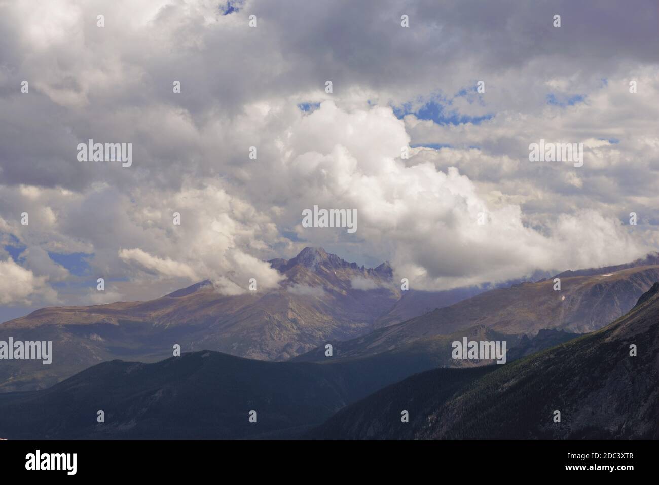 Alpine scenery rocky mountains hi-res stock photography and images - Alamy