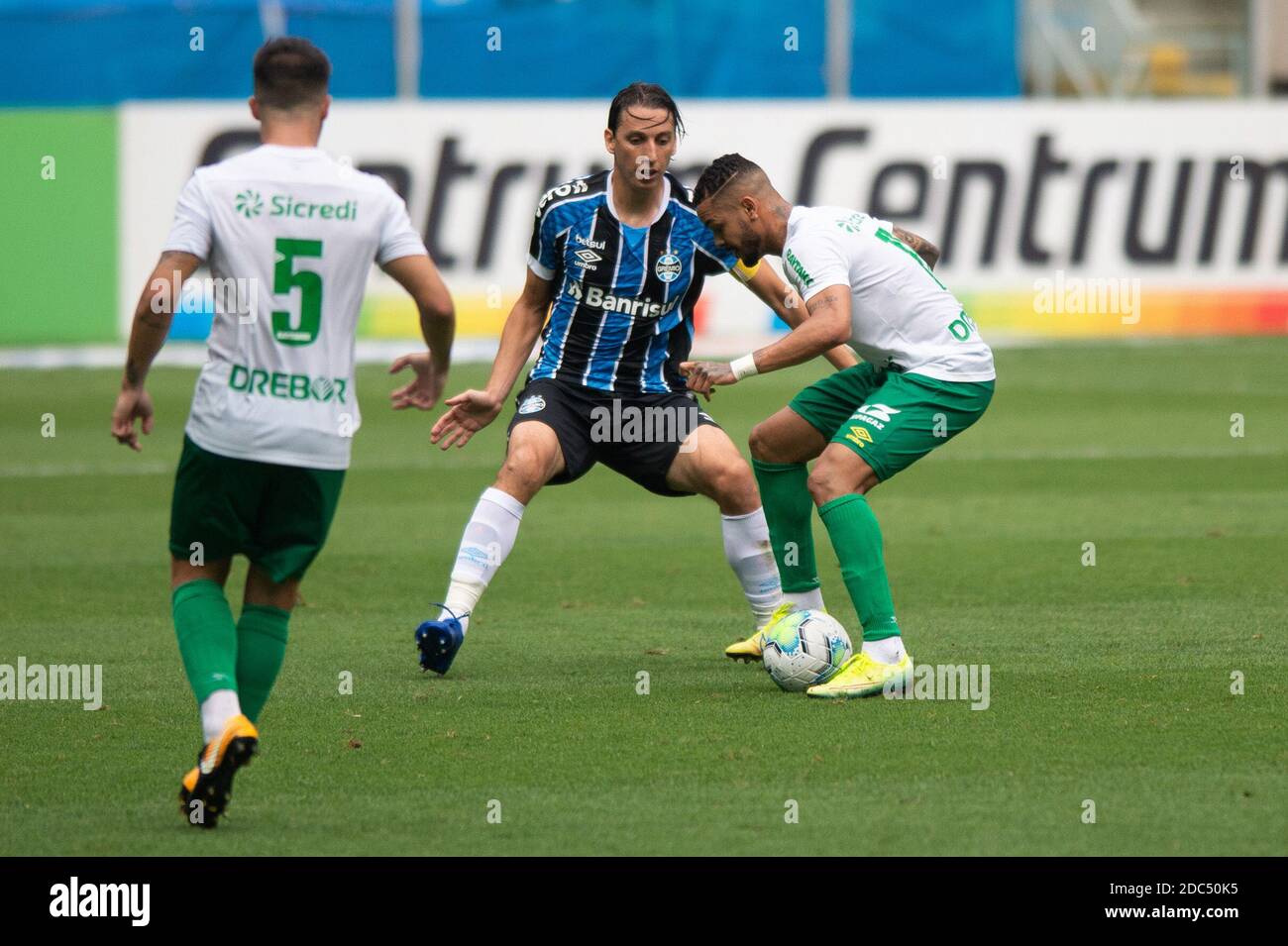 Page 2 Pedro Geromel High Resolution Stock Photography And Images Alamy Page 2 Pedro Geromel High Resolution Stock Photography And Images Alamy