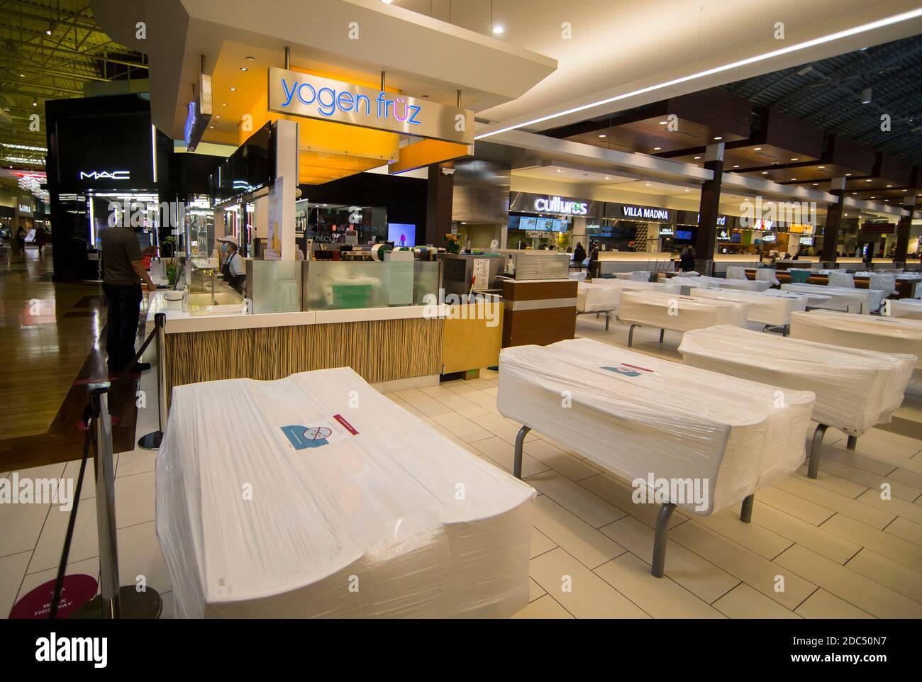 skechers in vaughan mills