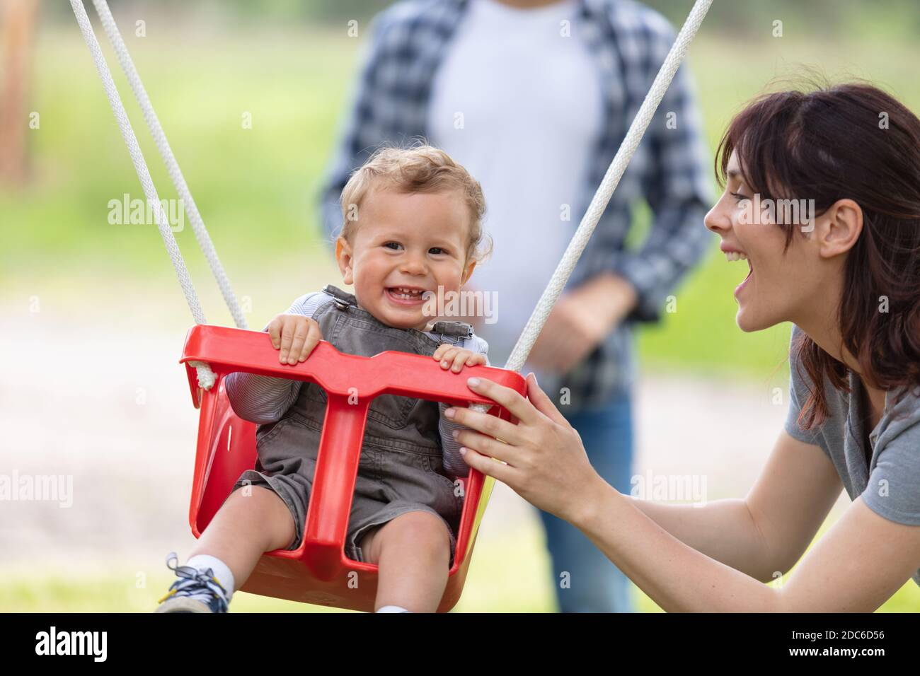 Moms swinging deals