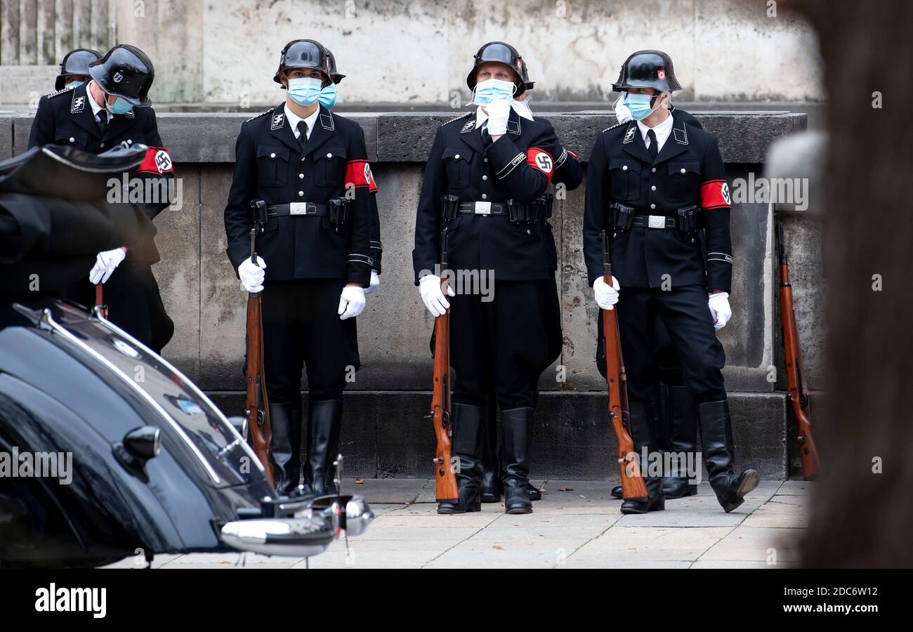 Nazi uniforms hi-res stock photography and images - Alamy